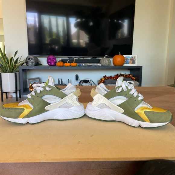 Men’s size 5 Nike Hurache Oregon Ducks Colorway - Picture 7 of 7